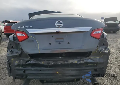 2017 Nissan Altima 2.5 S z USA, uszkodzony, nr VIN 1N4AL3AP1HC234608